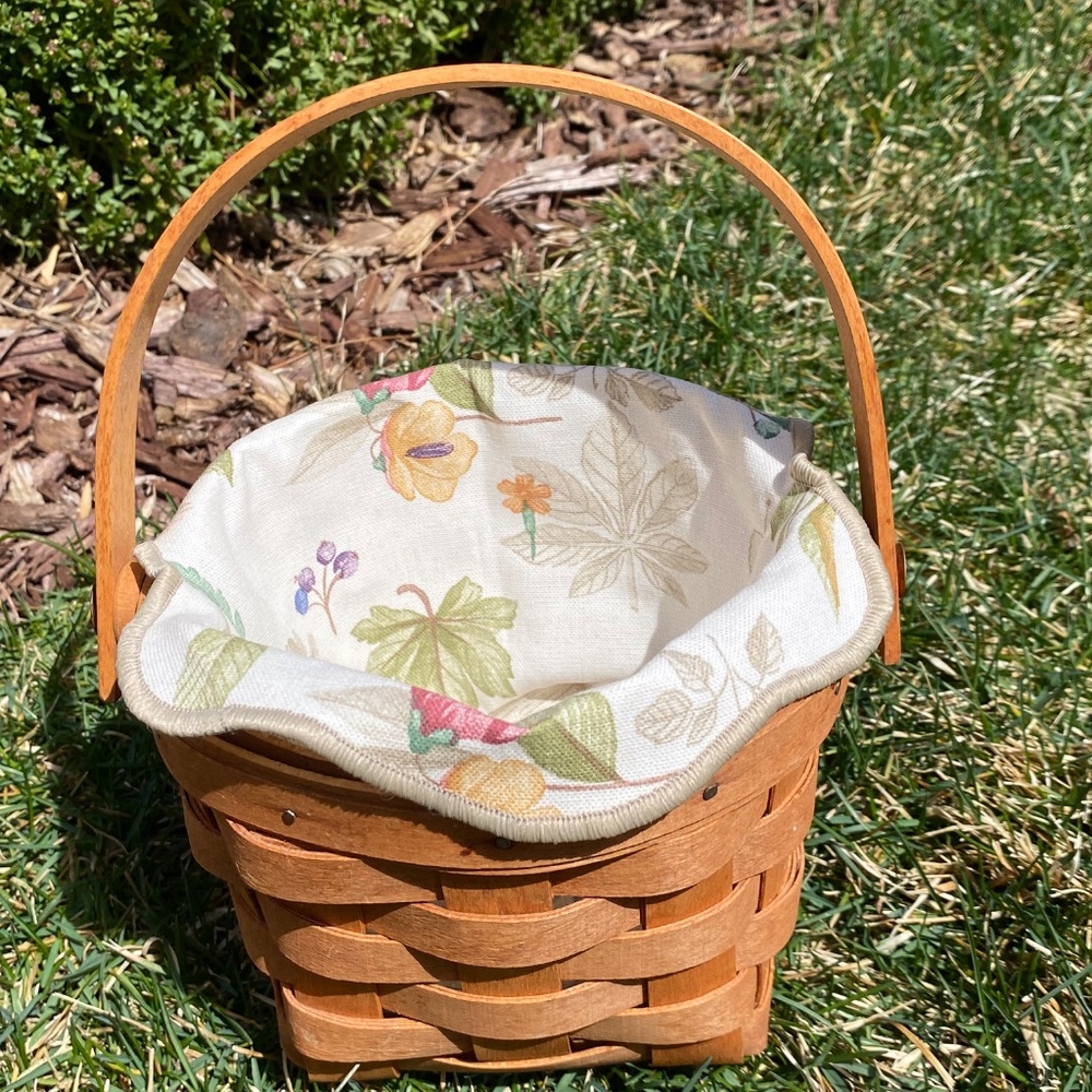 Longaberger Basket - Picture 3 of 6